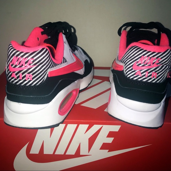 Nike Air Max 90 Essential - Picture 4 of 5